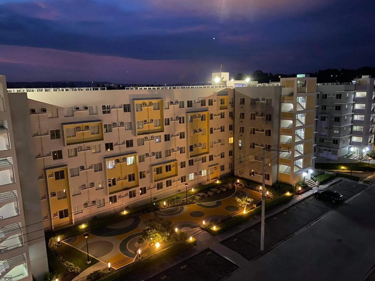 Entire 2Br Condo Unit@8 Spatial Condominium Davao City Esterno foto